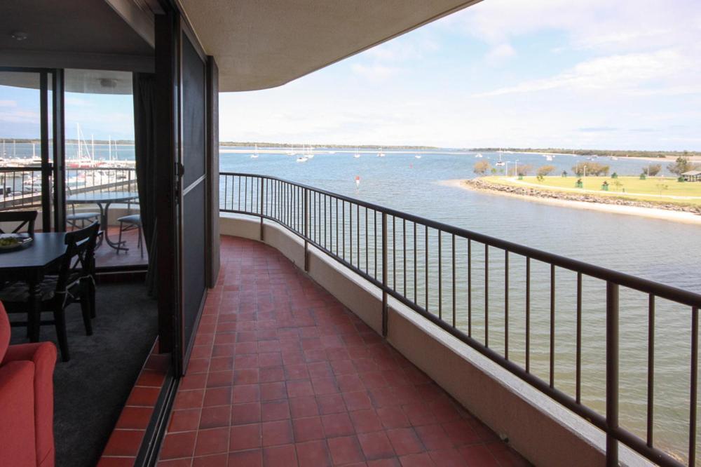 Broadwater Shores Waterfront Apartments Gold Coast Luaran gambar
