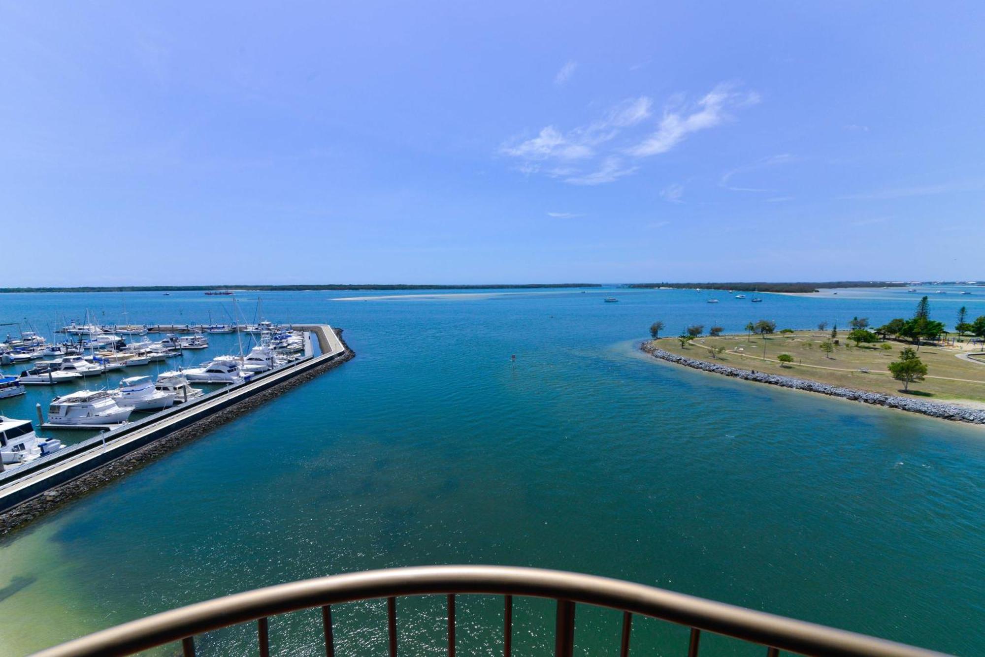 Broadwater Shores Waterfront Apartments Gold Coast Luaran gambar