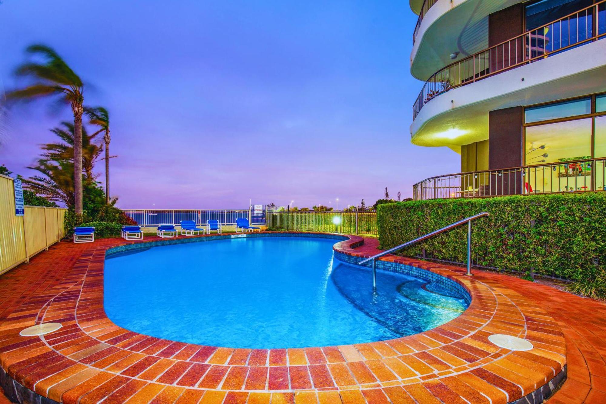 Broadwater Shores Waterfront Apartments Gold Coast Luaran gambar