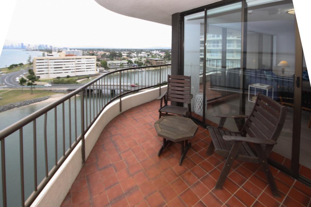 Broadwater Shores Waterfront Apartments Gold Coast Luaran gambar